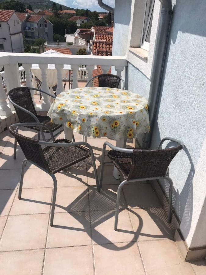 Apartments Villa Dalmatina Vodice Extérieur photo